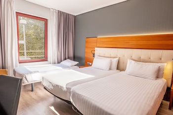 Deluxe Double Room (Extra Bed)