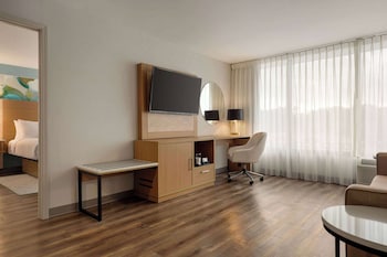 Studio Suite, 1 King Bed, Non Smoking