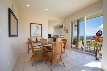 Villa, 1 Bedroom, Oceanfront (Bay 19G4 Gold ,1Bath)