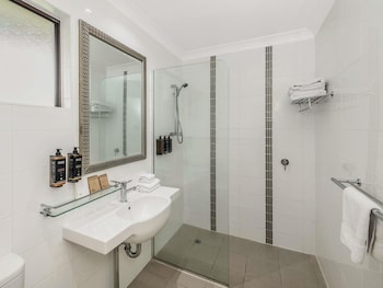 Deluxe Room, 2 Queen Beds