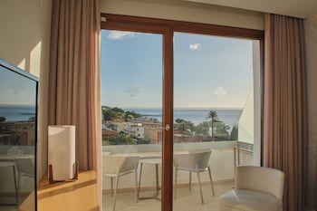 Superior Double Room, Balcony, Partial Sea View (Newly Refurbished)