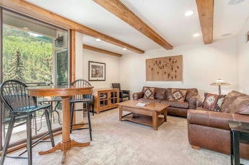 Condo, 3 Bedroom 3 Bathroom (Diamond)