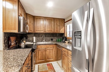 Condo, 1 Bedroom (Platinum)