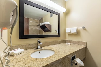 Superior Room, 1 King Bed (Smoke Free)