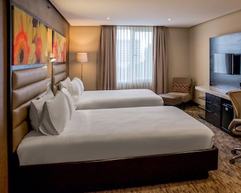 Room, 2 Double Beds, City View
