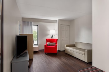 Suite, 2 Double Beds, Non Smoking
