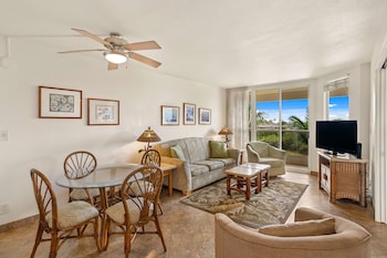 2 Bedroom Deluxe Partial Ocean View