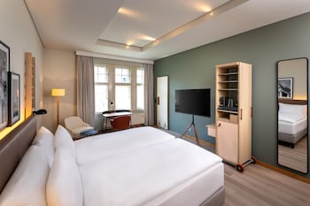 Superior Room, 1 King Bed