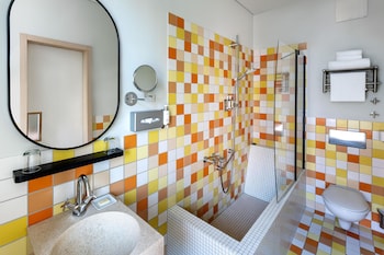 Superior Room, 1 King Bed