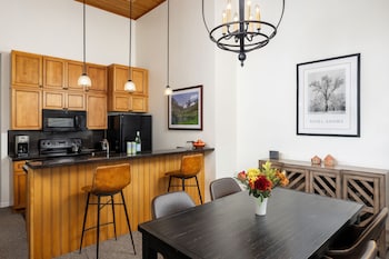 Condo, 2 Bedrooms (Villas 1533)