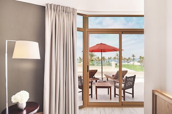 Cabana Room, Private Terrace, Direct Pool Access, Beach Access & Mall Shuttle