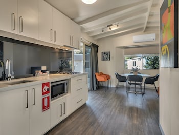 Banksia 2 Bedroom Cabin