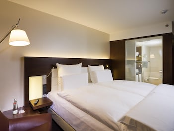Deluxe Room, 1 King Bed