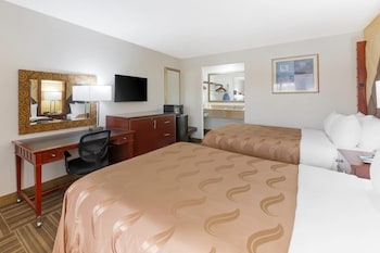 2 Queen Beds, Nonsmoking, Interior Corridor
