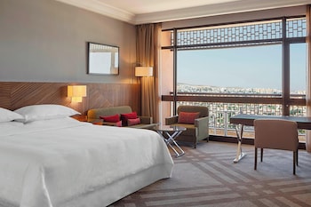 Superior Room, 1 King Bed
