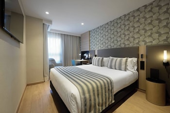 Premium Room (Deluxe)