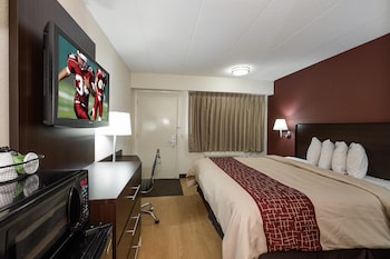 Deluxe Room, 1 King Bed, Non Smoking (First Floor)