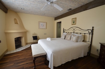 Exclusive Villa, Multiple Beds (Pickford Palms Ranch A-1, 6  mi from)