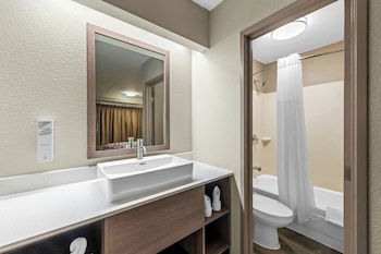 Deluxe Room, 2 Double Beds (Smoke Free)