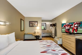 Superior Room, 1 King Bed (Smoke Free)