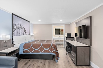 Room, 1 King Bed, Accessible, Non Smoking (Mobility, Hearing, Roll-In Shower)