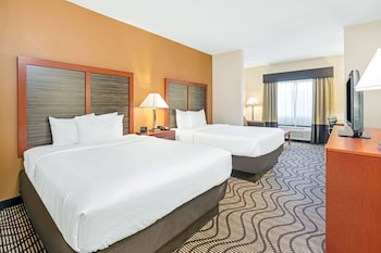 Deluxe Suite, 2 Queen Beds, Non Smoking