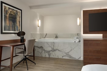 Suite, 1 King Bed, Microwave, Corner
