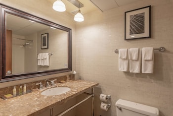 Room, 2 Double Beds, Mobility Accessible, Microwave (Mobility)