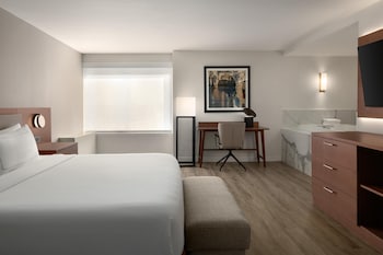 Suite, 1 King Bed, Microwave, Corner