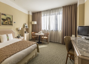 Standard Room, 1 King Bed, Smoking