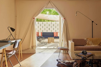 Superior Suite, 1 King Bed (Ace Suite 1 King)