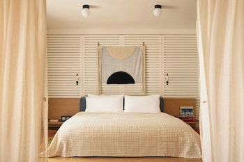 Superior Suite, 1 King Bed (Side by Side Suite 1 King)