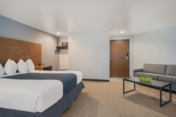 Franklin Studio Suite, 1 King Bed with 1 Sofa Bed
