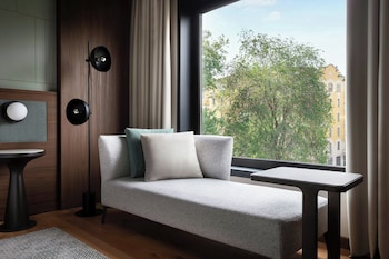 Executive Suite, 1 Bedroom, City View