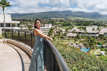 Ali'i Presidential 1 Bedroom Suite, Black Rock View, Oceanfront King