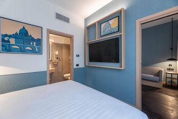 Family Room, 2 Bedrooms