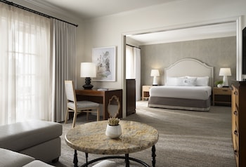Family Suite (1 King and 2 Queens)