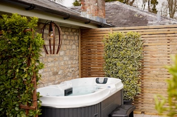 Hot Tub Junior Suite