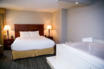 1 King Bed - Whirlpool - Non Smoking