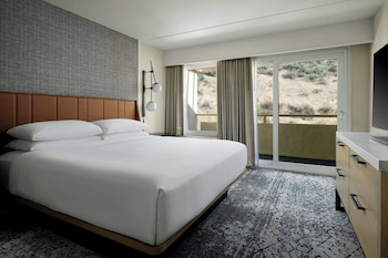 Room, 1 King Bed, Balcony