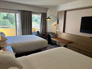 Room, 2 Double Beds, Balcony