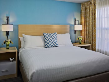 Suite, 2 Bedrooms, Fireplace (2 Kings)