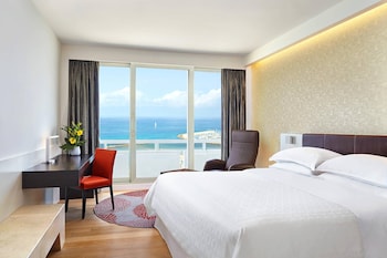 Premium Room, 1 Queen Bed (View)