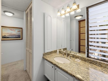 Condo, 1 Bedroom, Ocean View (34E)