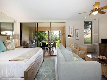Studio Suite (44B)