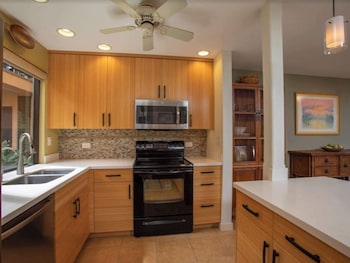 Condo, 2 Bedrooms, Ocean View (29B)