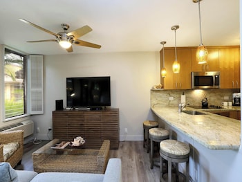 Studio Suite (44B)