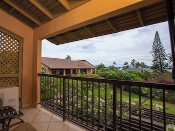 Condo, 2 Bedrooms (19B)