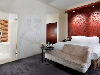 Suite, 1 King Bed