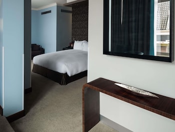 Junior Suite, 1 King Bed